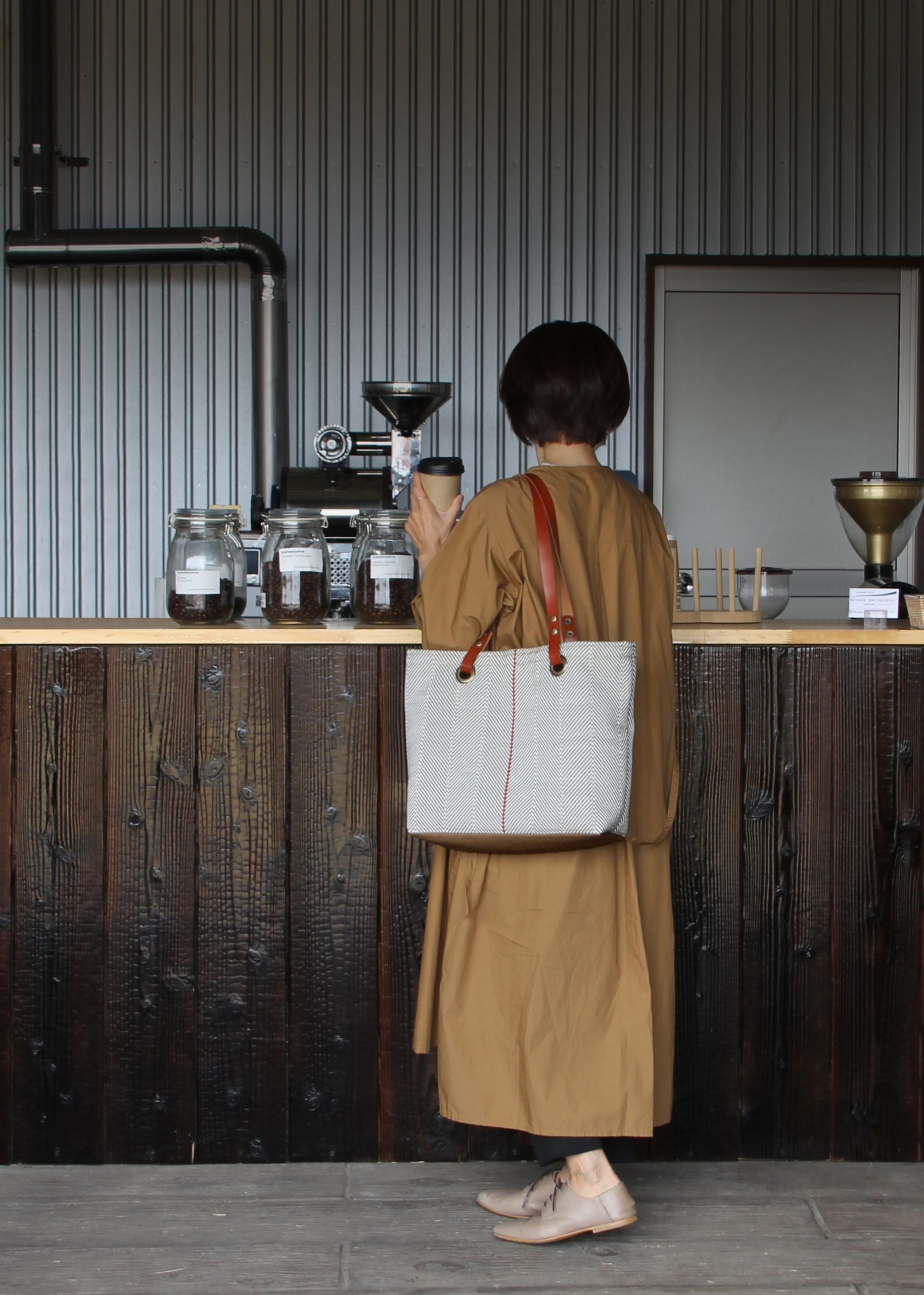 コーヒーで染める手織りアイテム 「arbre」POPUP SHOP開催